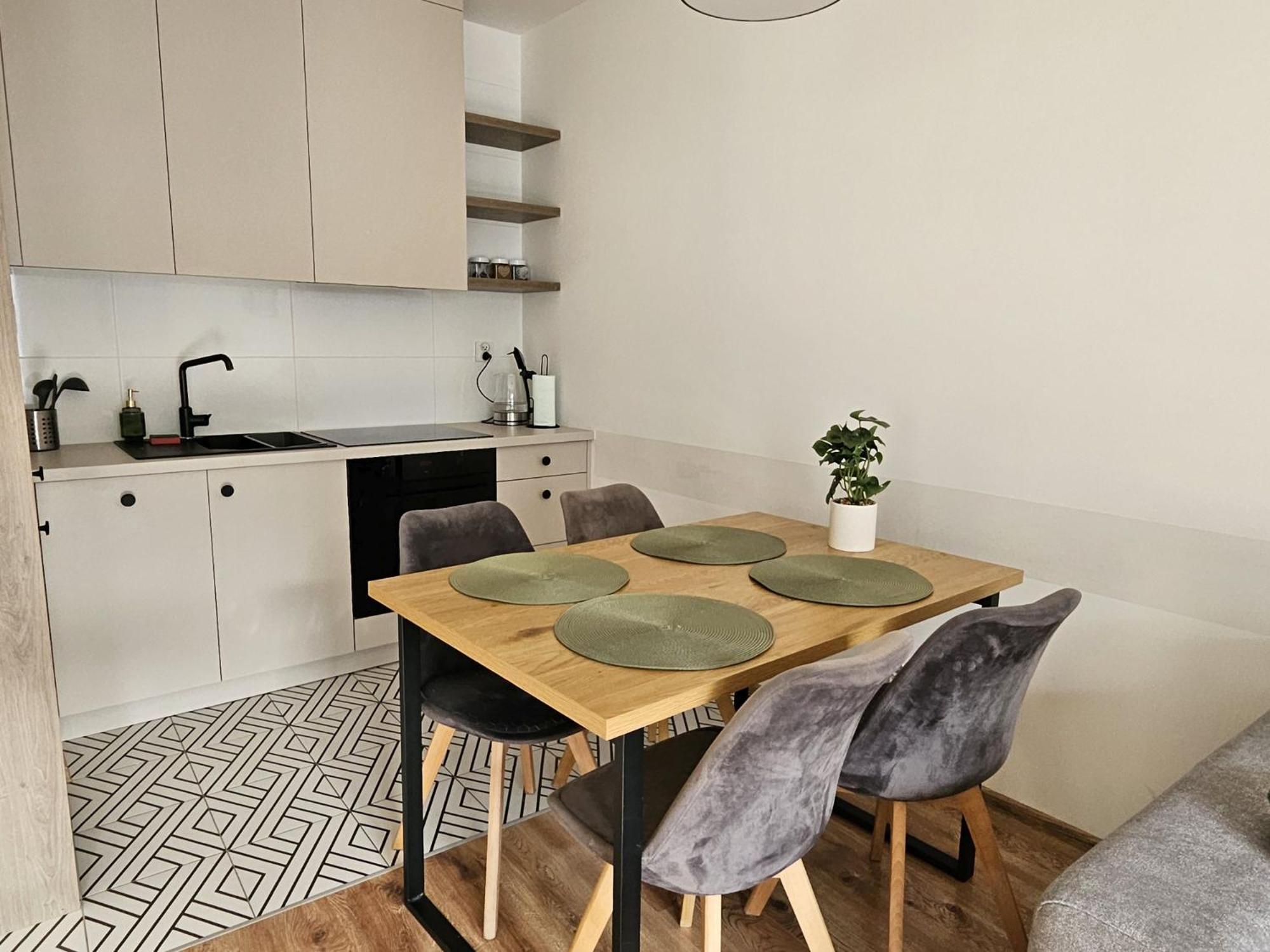 Urban Jungle Apartament Wenus Білосток Екстер'єр фото